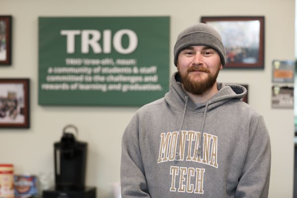 Student in TRIO office.