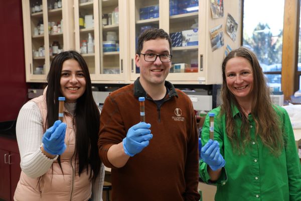 !Eva Andrade-Barahona, Dr. Brian St. Clair, and Dr. Alysia Cox 